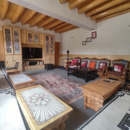 Streamlet Homestay Leh Zewnętrze zdjęcie